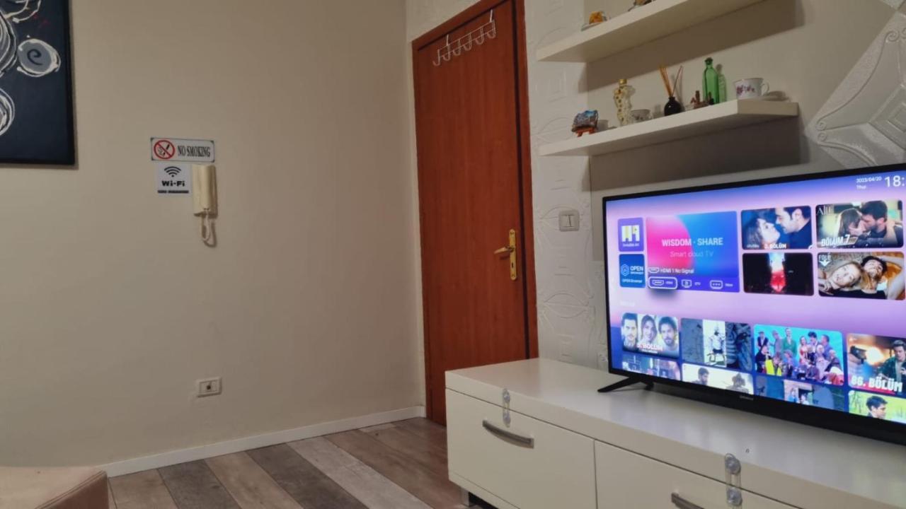 Liqeni Thate, Tirane Appartamento Esterno foto
