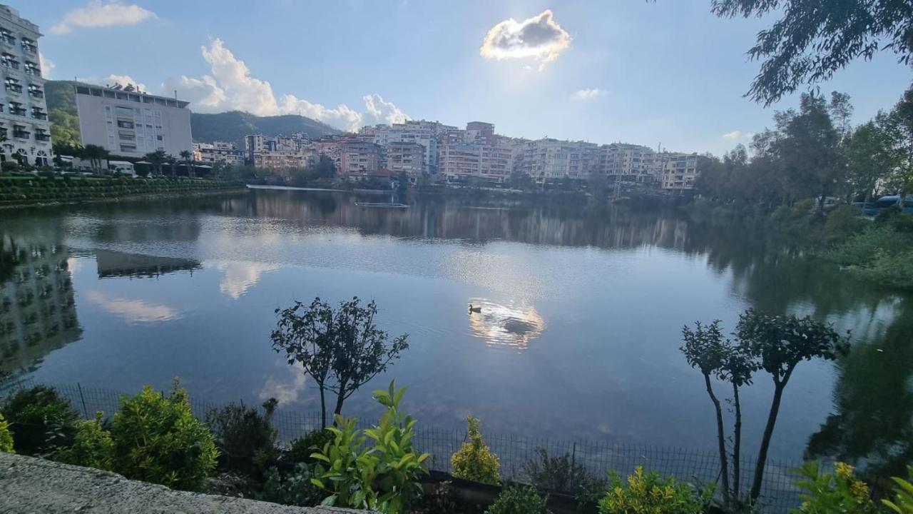 Liqeni Thate, Tirane Appartamento Esterno foto
